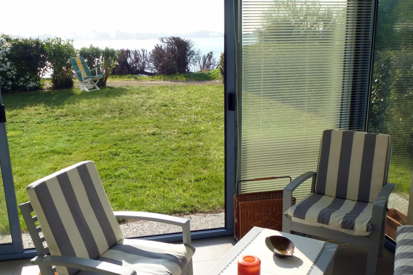 In direkter Meerlage Ebenerdige Ferienwohnung Roscoff-View summer