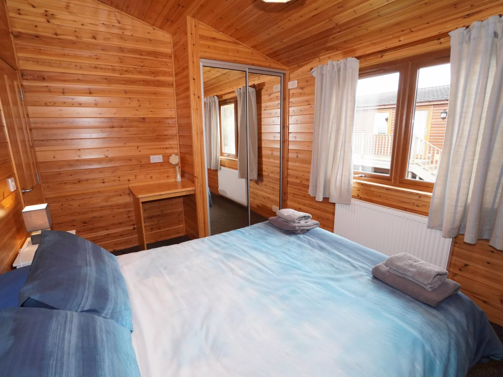 Loch Leven Lodge 11-Inside
