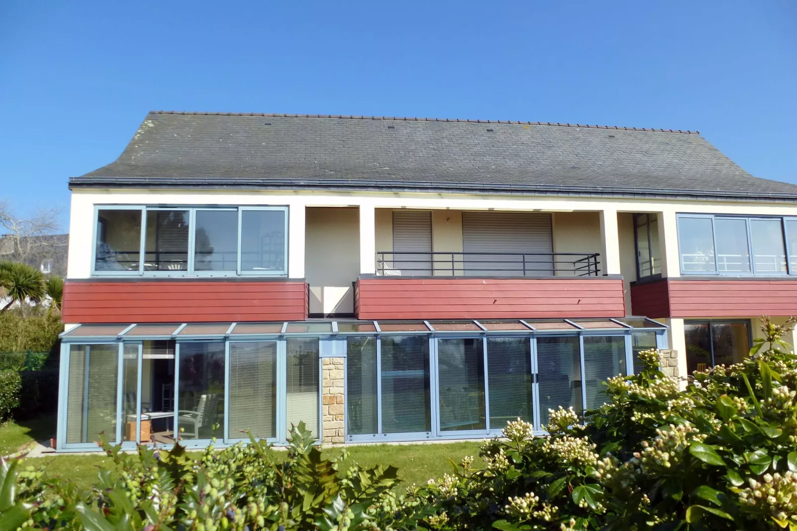 In direkter Meerlage Ebenerdige Ferienwohnung Roscoff-Exterior summer