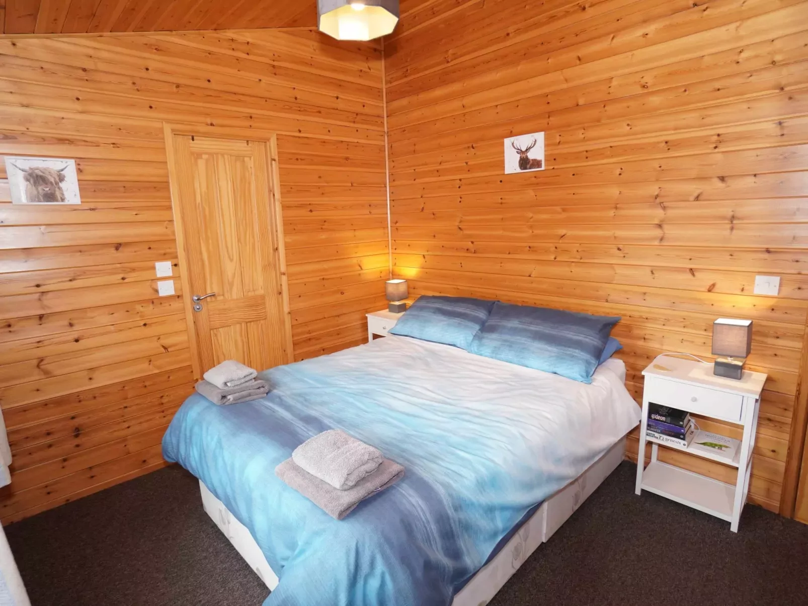 Loch Leven Lodge 11-Inside