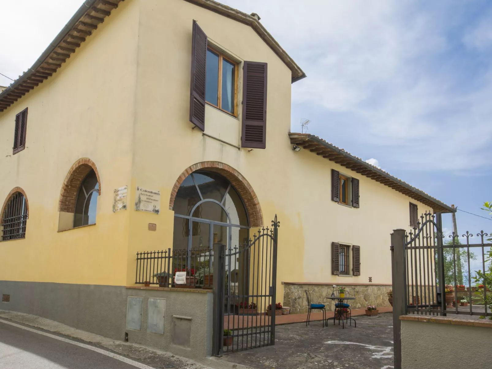 Il Colombaino-Outside