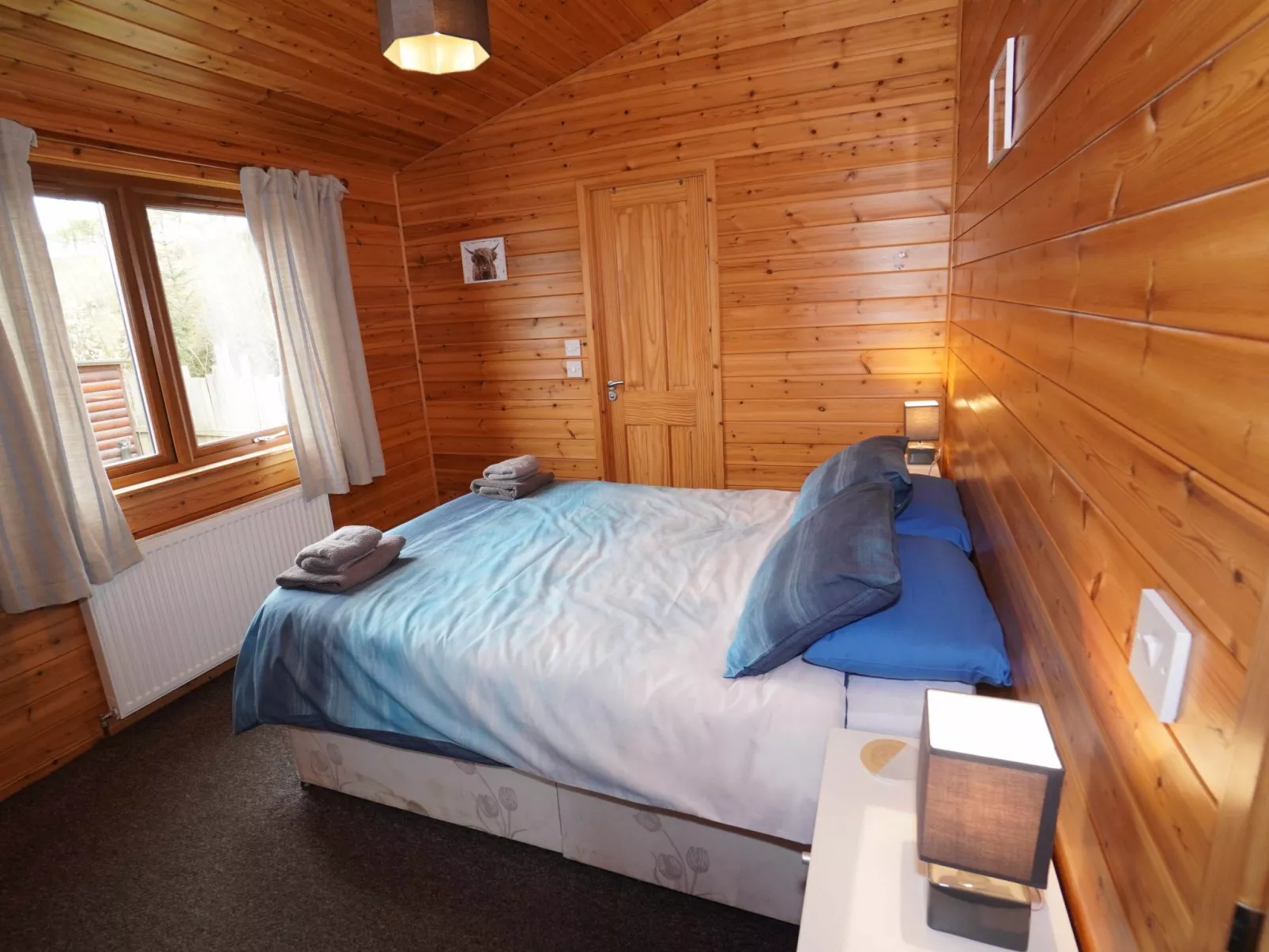 Loch Leven Lodge 11-Inside