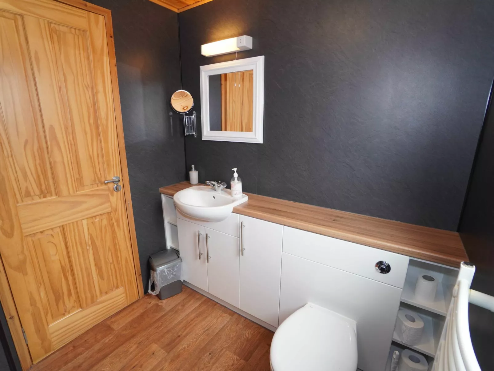 Loch Leven Lodge 11-Inside