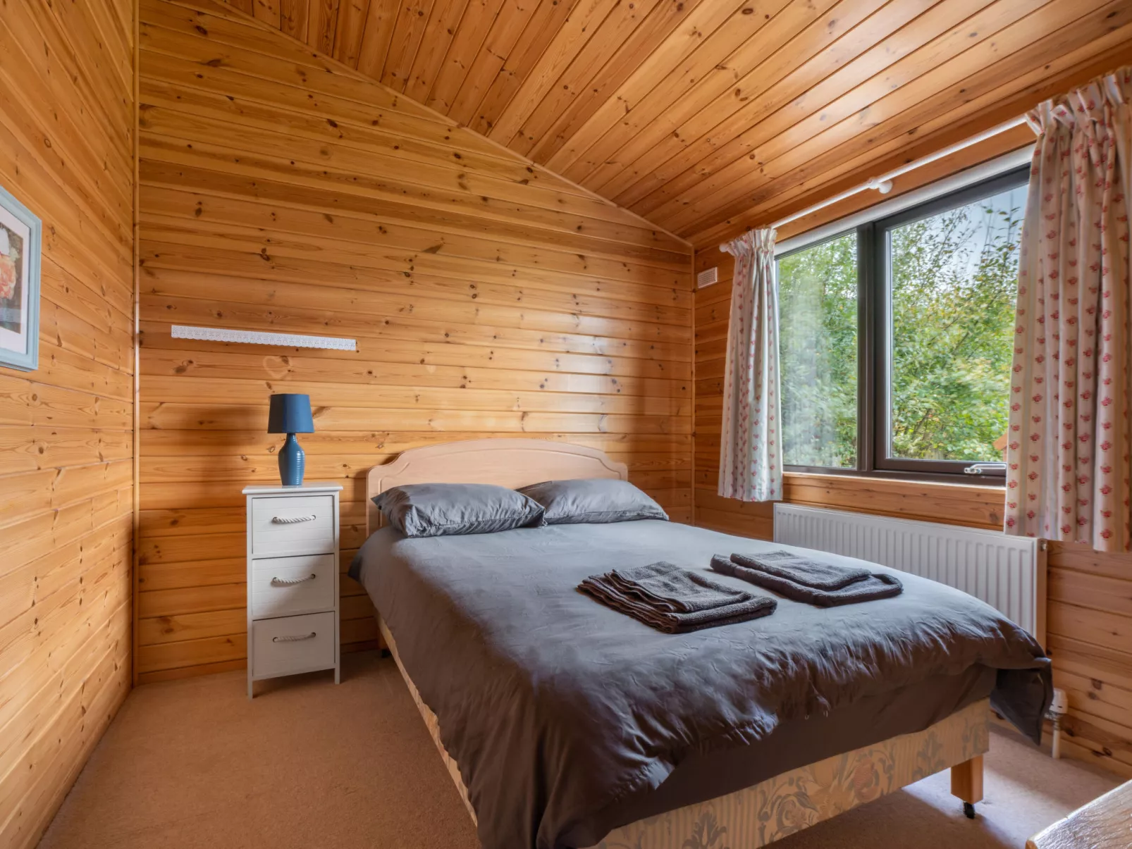 Loch Side Lodge 8-Inside