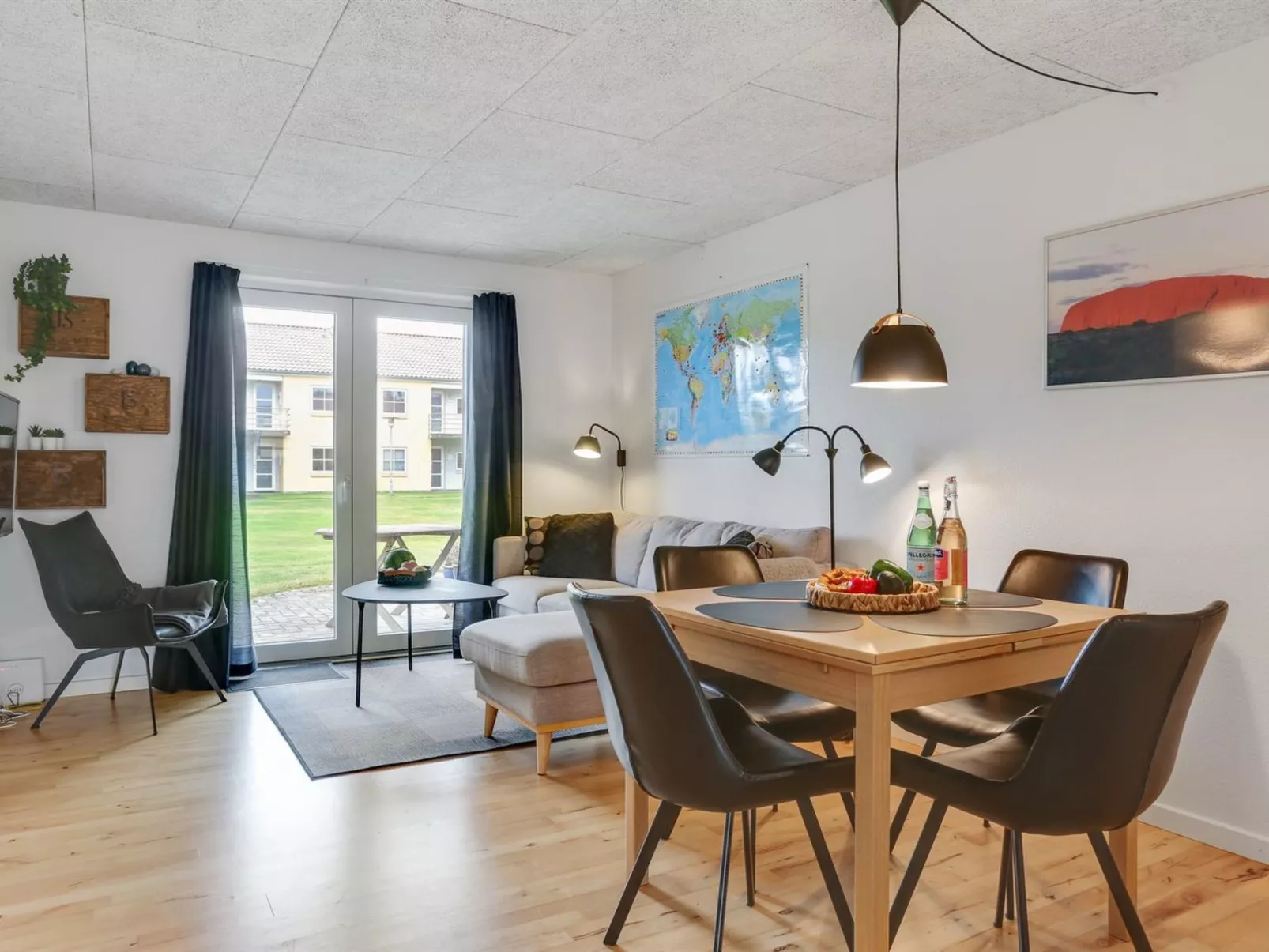 "Amaryllis" - 100m from the sea-Drinnen