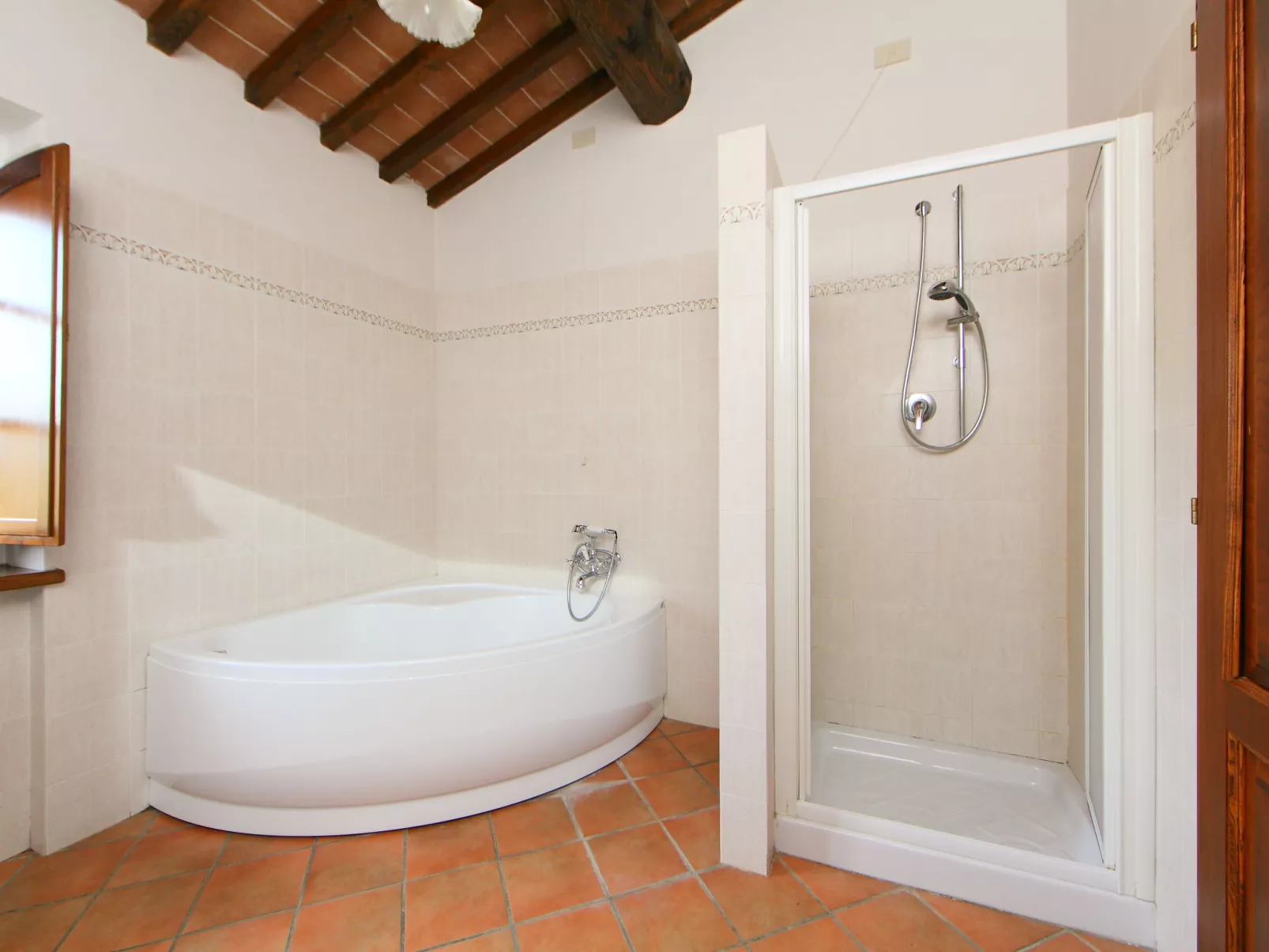 Podere S Giovanni-Inside