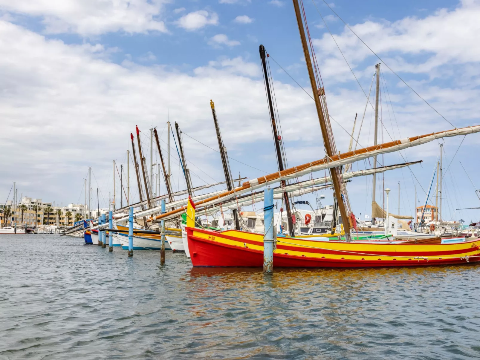 Les Flots Bleus-Area