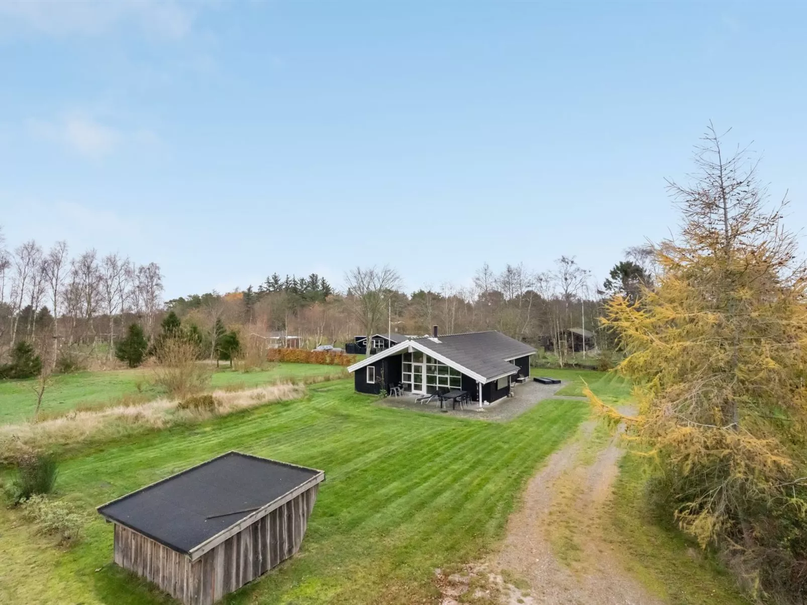 "Elni" - 900m from the sea-Outside