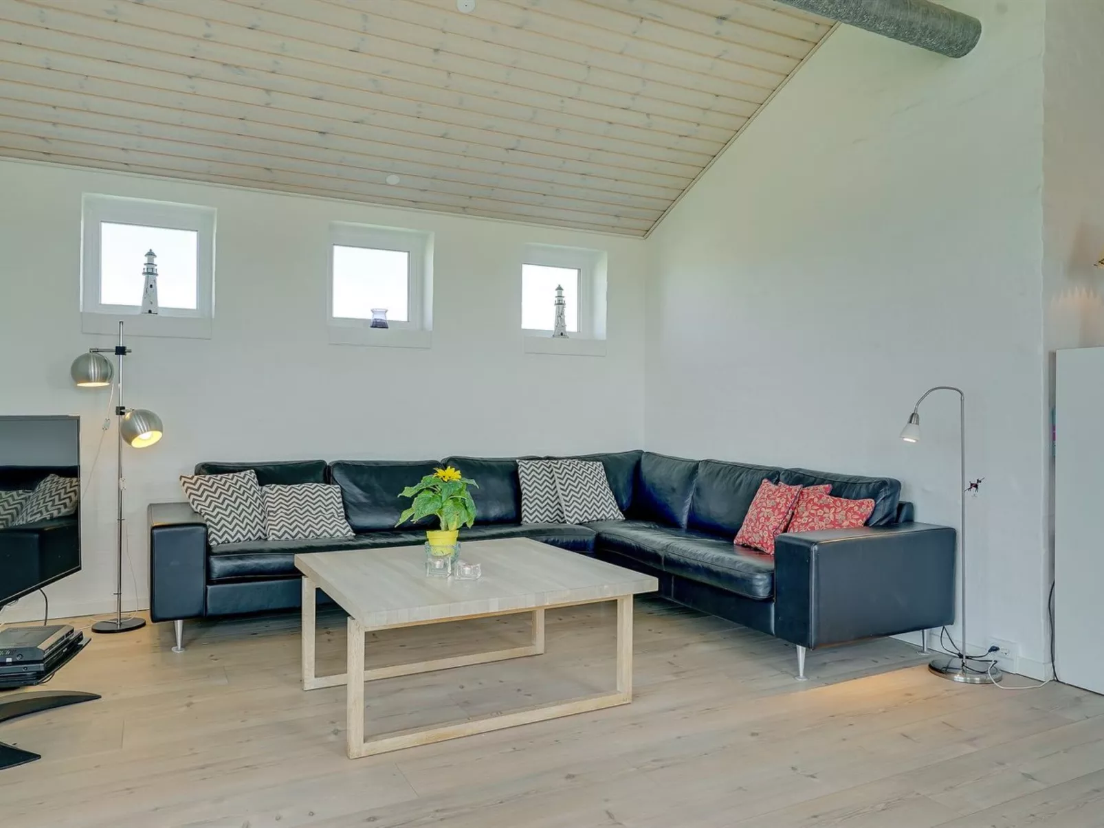 "Broder" - 150m from the sea-Inside