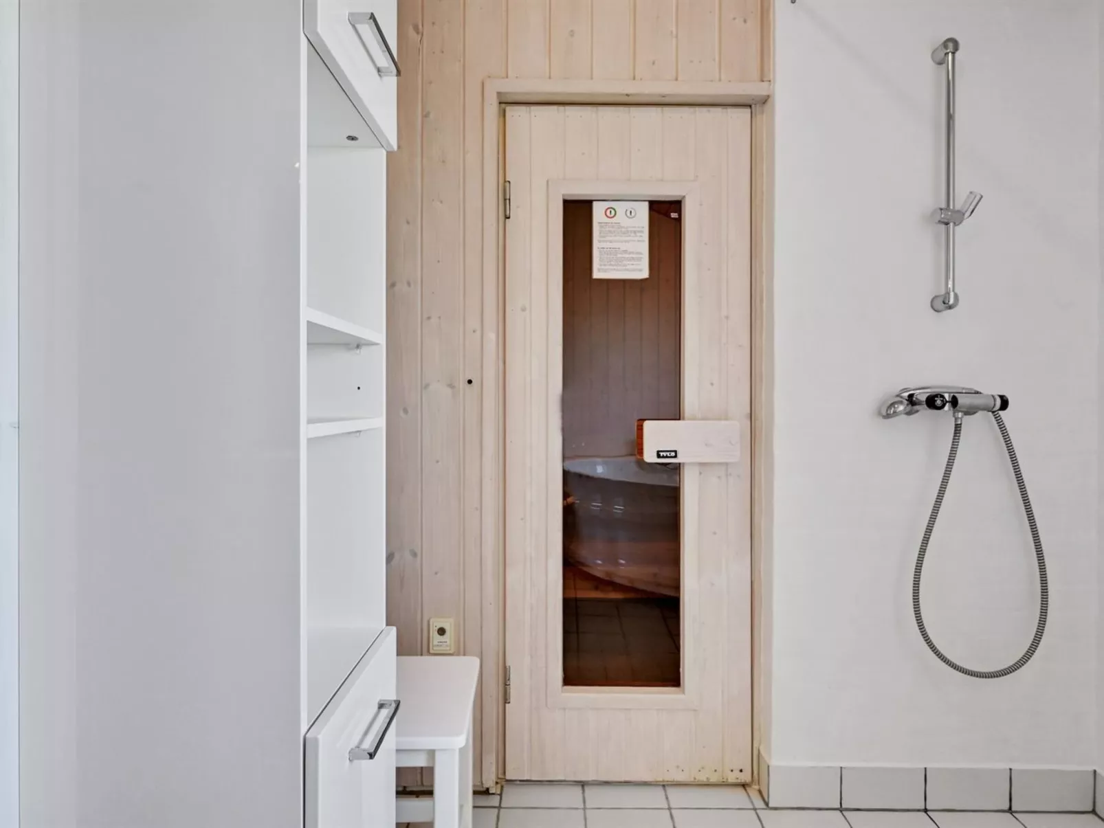 "Gudmar" - 500m from the sea-Inside