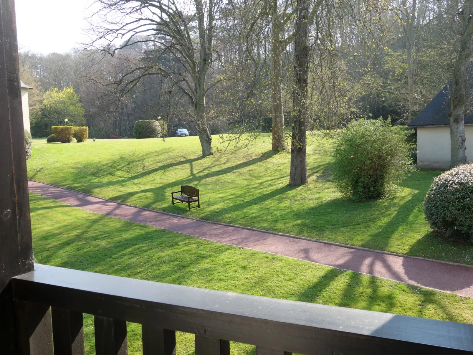Le Parc de la Chaumière-Outside