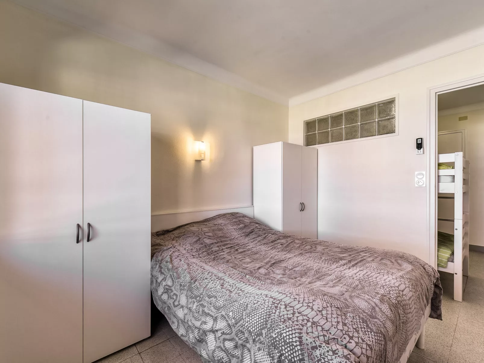Le Marigny-Inside