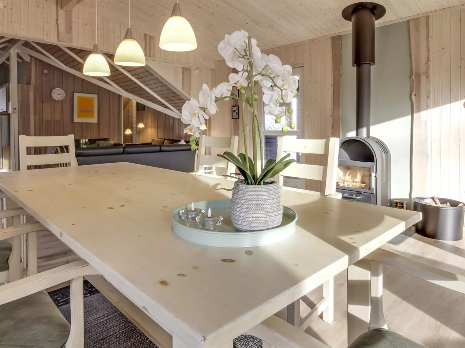"Hedwig" - 30km from the sea-Inside