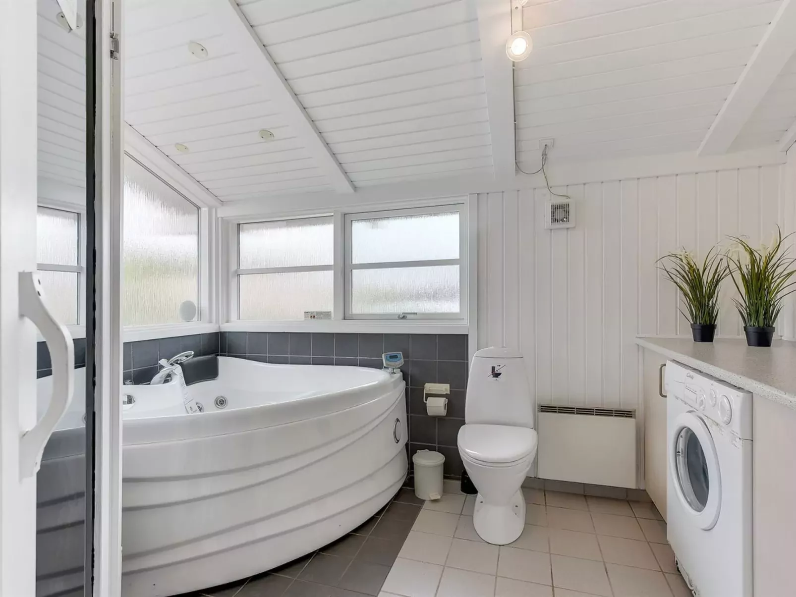 "Annica" - 150m from the sea-Outside