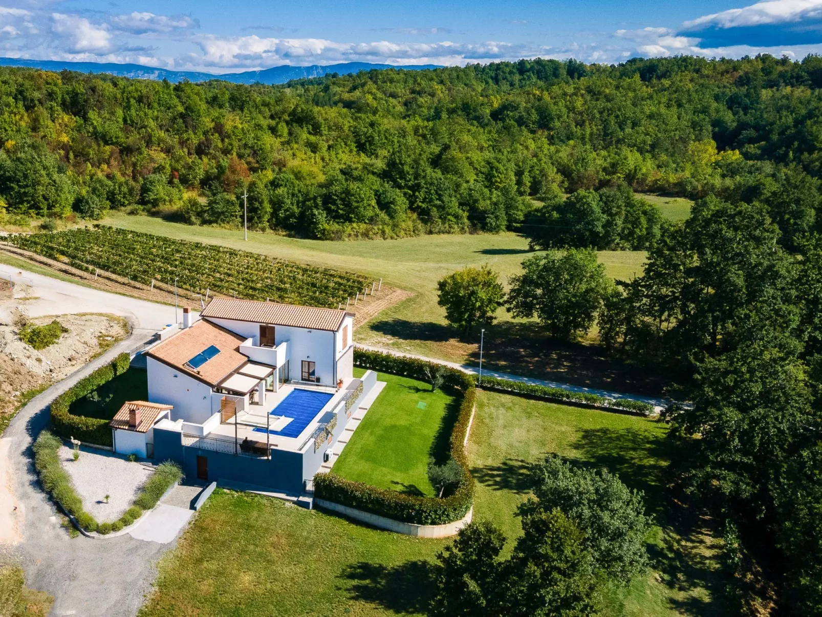 Villa Mala Halu-Outside