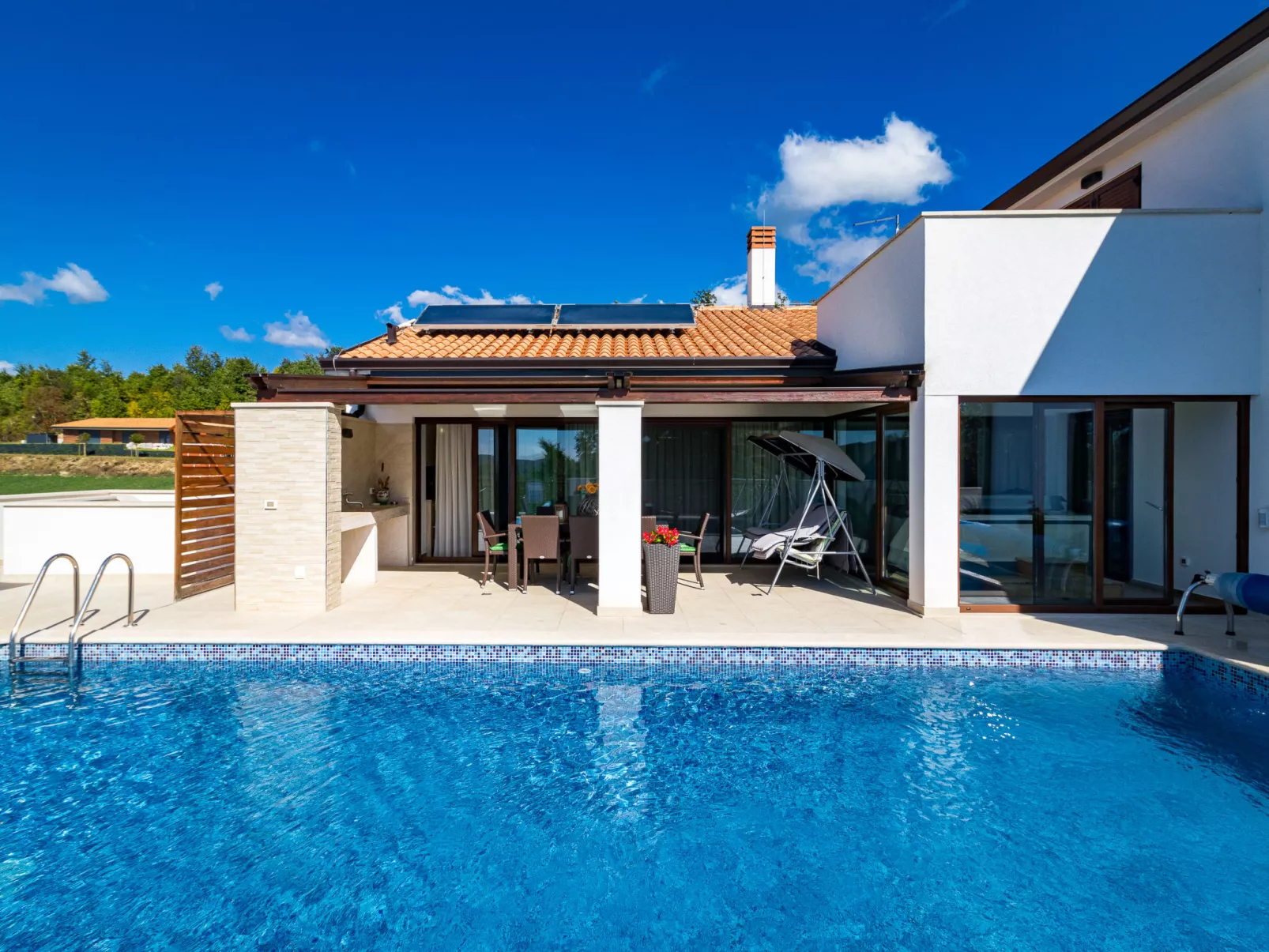 Villa Mala Halu-Outside