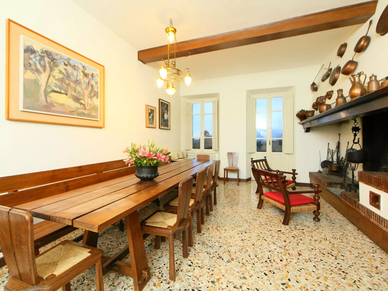 Poggio Patrignone-Inside