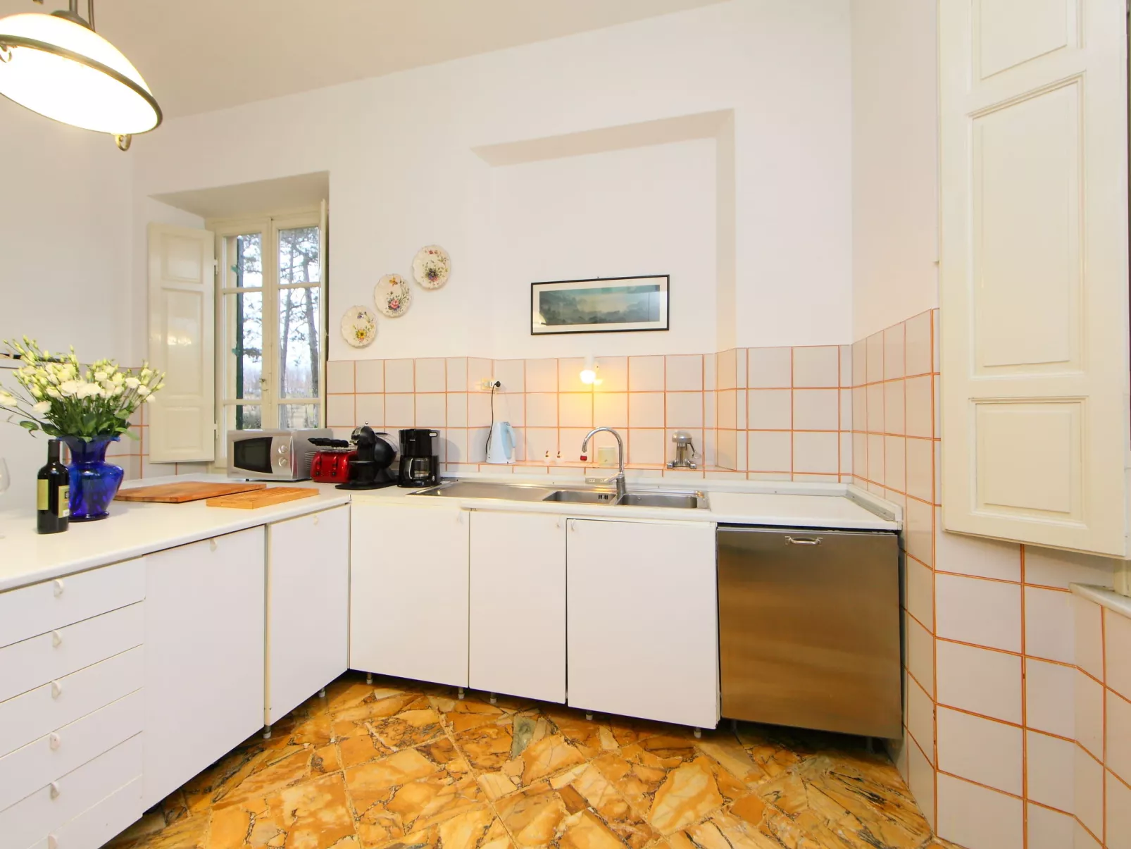 Poggio Patrignone-Inside