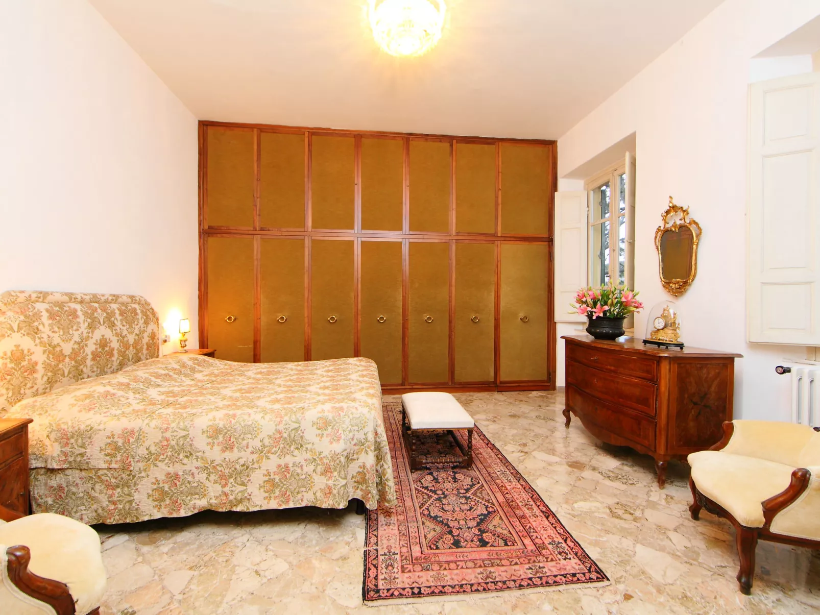 Poggio Patrignone-Inside