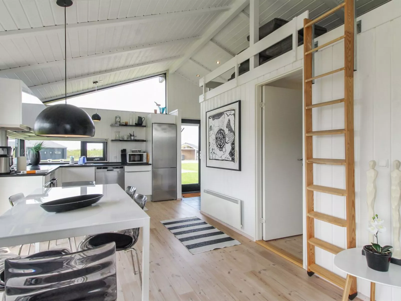 "Auvo" - 600m from the sea-Inside