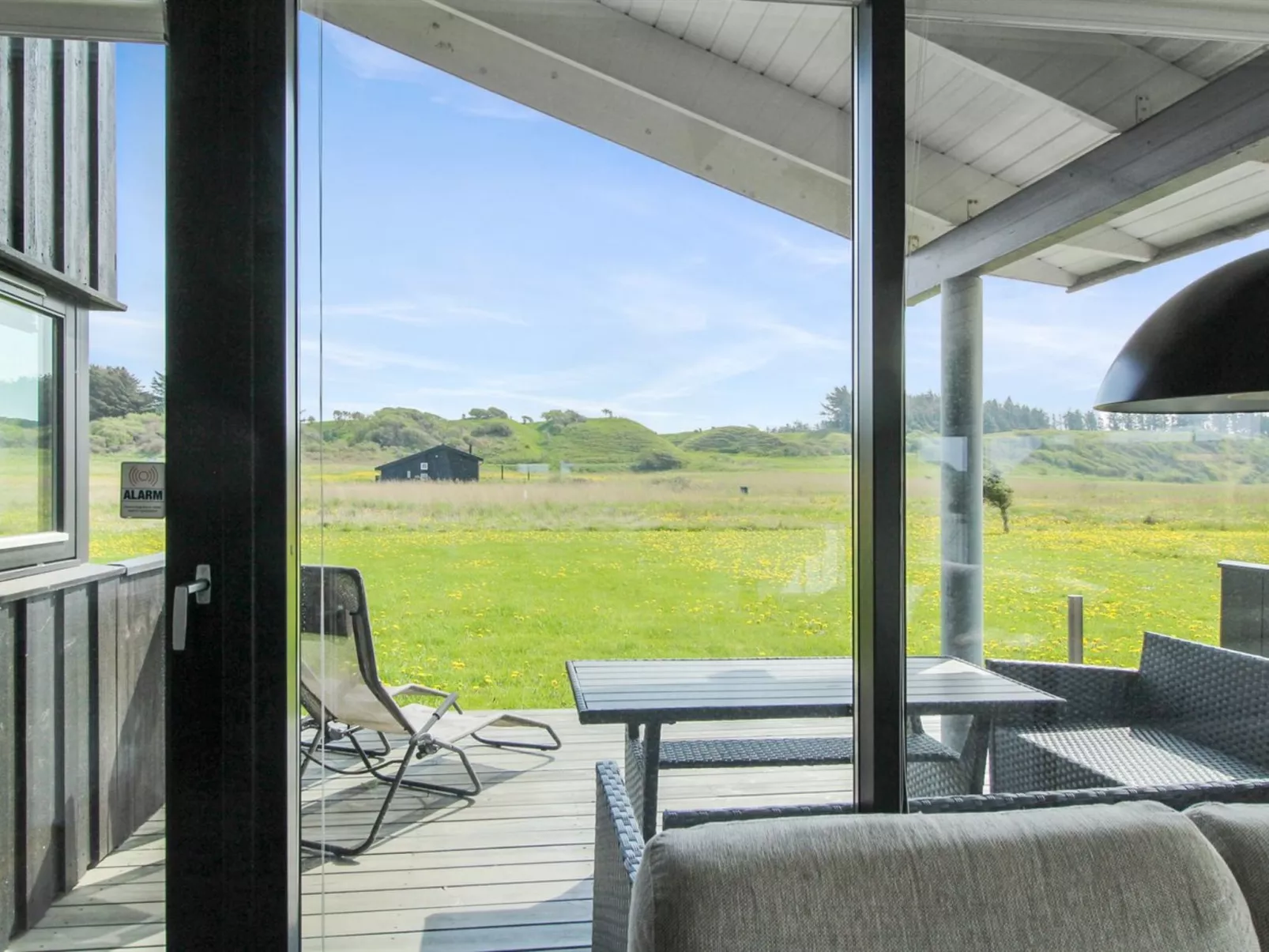 "Auvo" - 600m from the sea-Inside