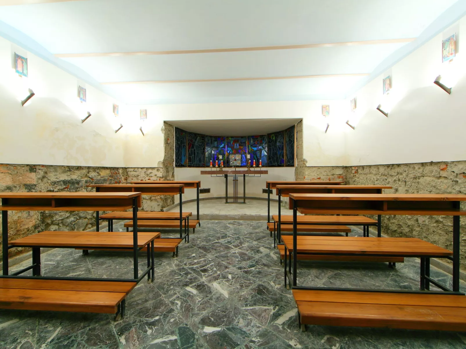 Poggio Patrignone-Inside