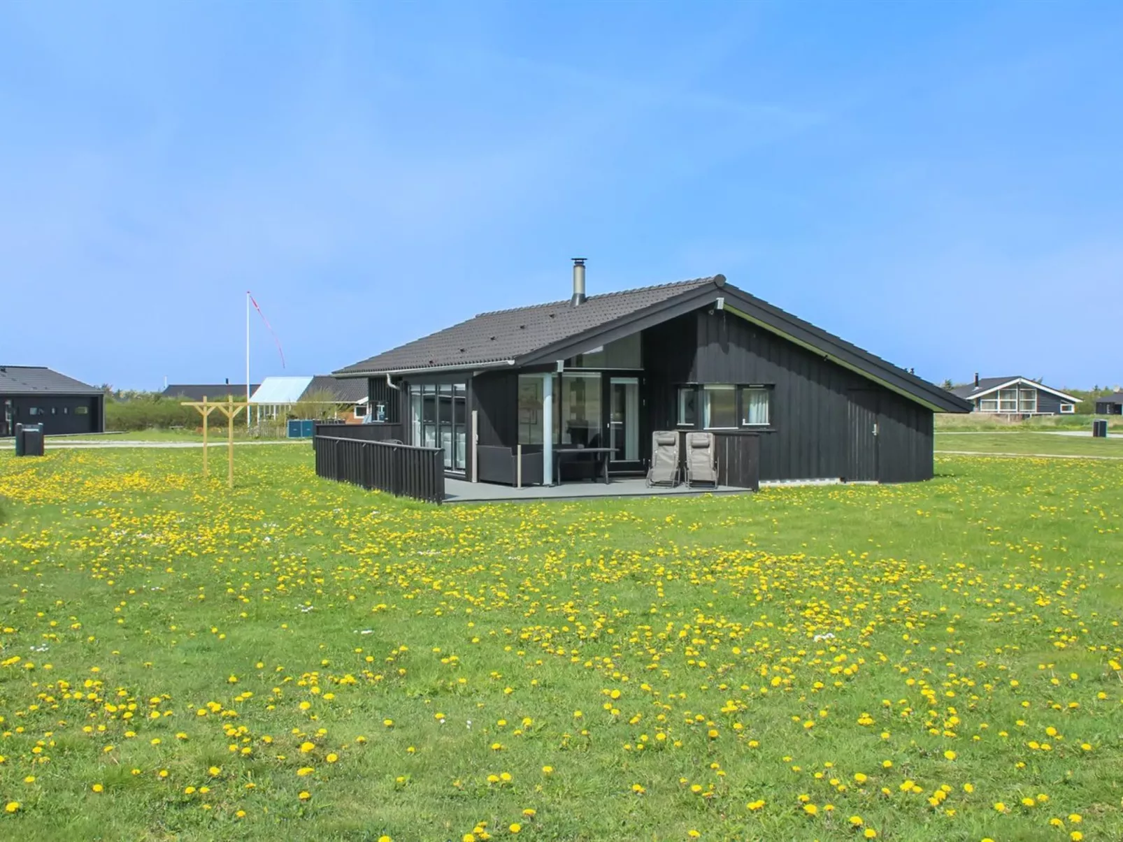 "Auvo" - 600m from the sea-Outside