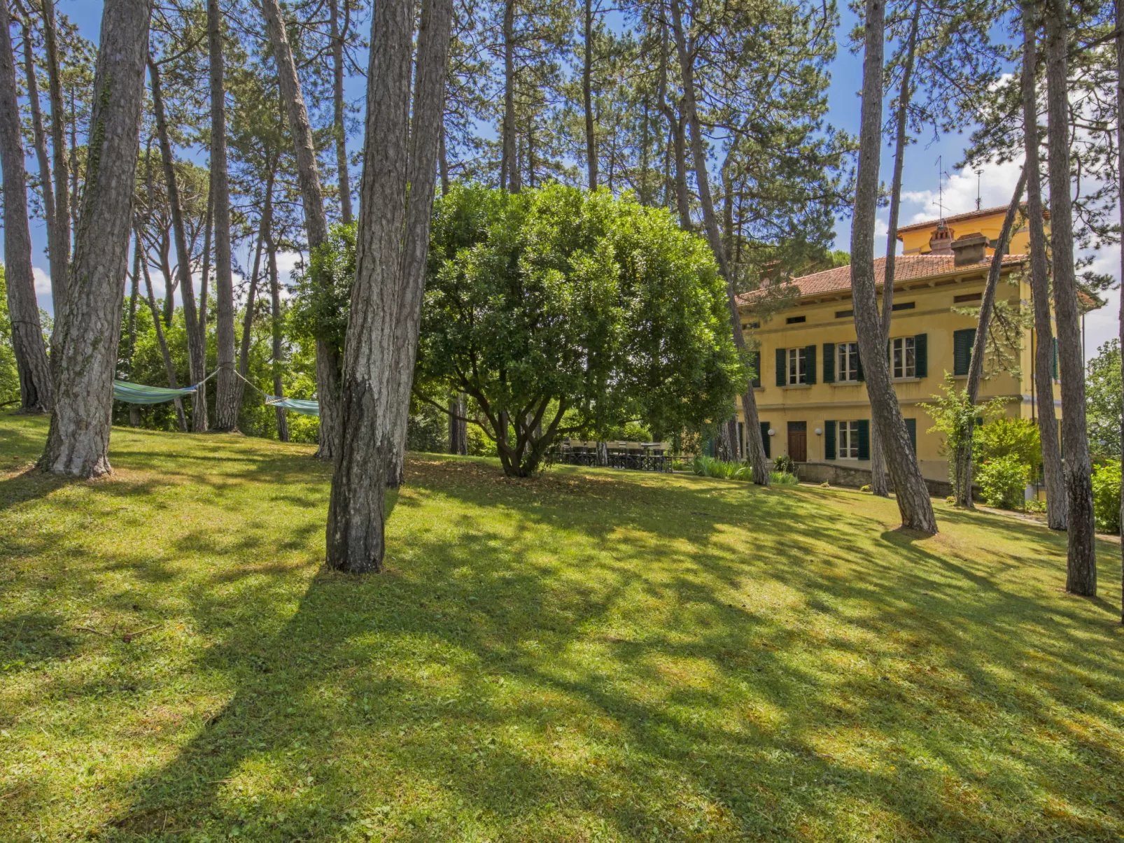 Poggio Patrignone-Outside