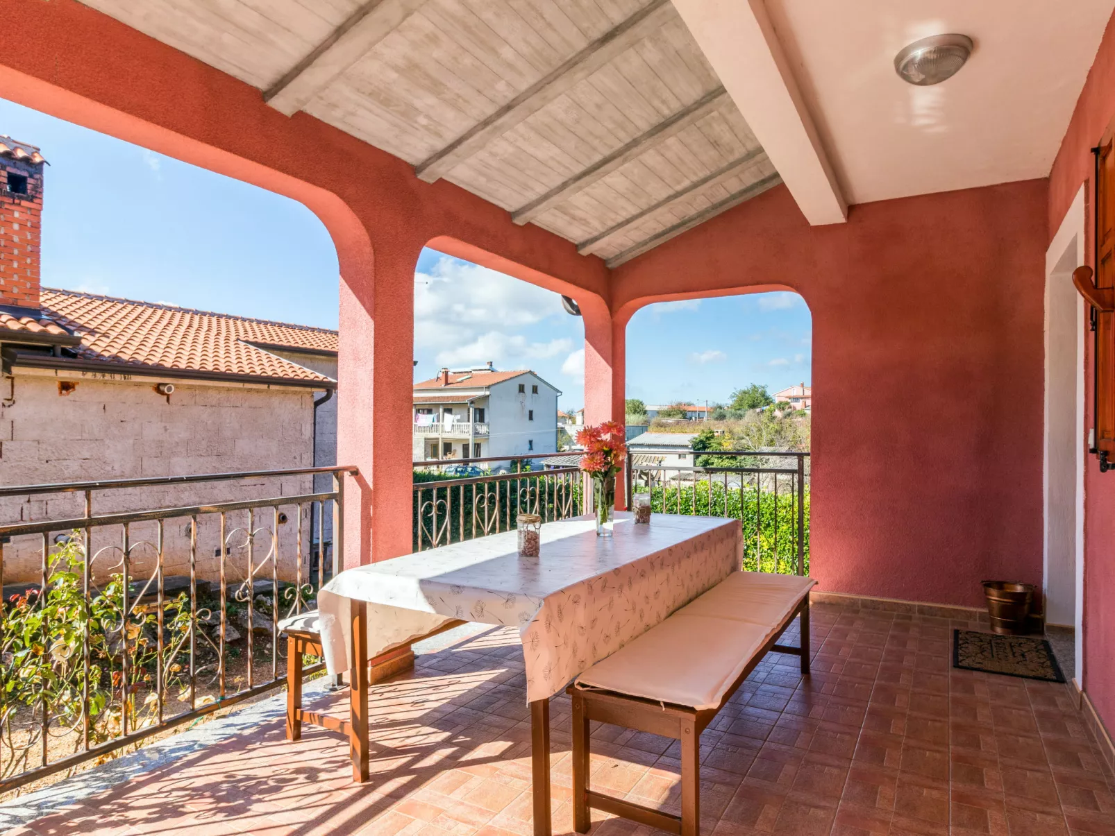 Villa Laura-Dedans