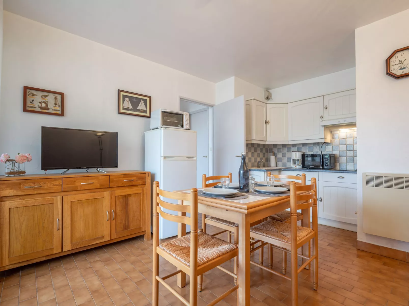 Les Balcons de la Plage-Inside