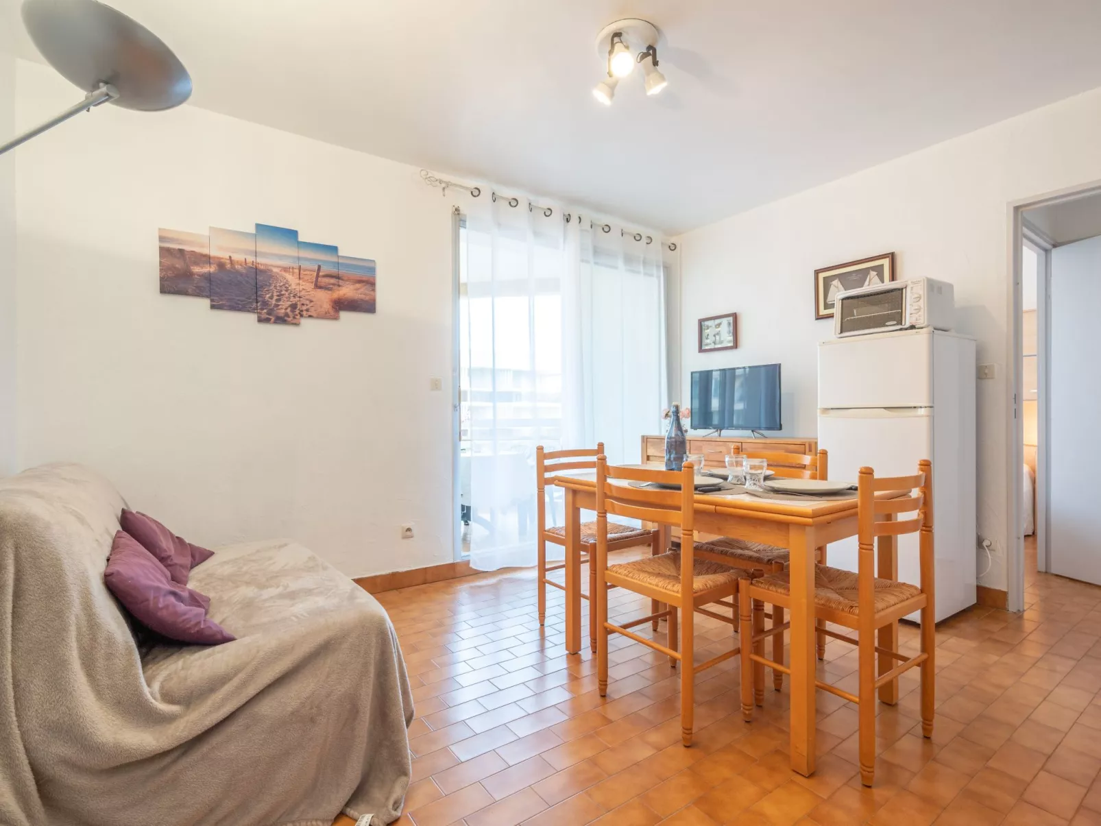 Les Balcons de la Plage-Inside