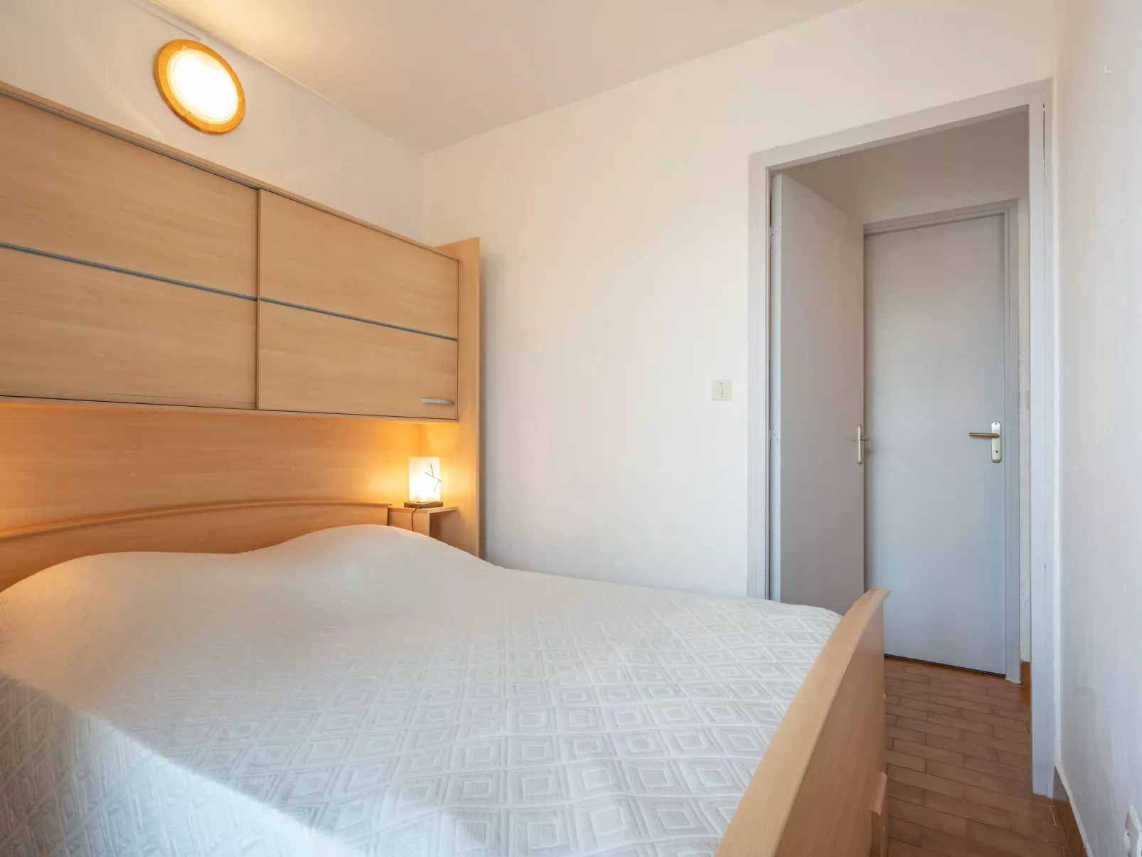 Les Balcons de la Plage-Inside