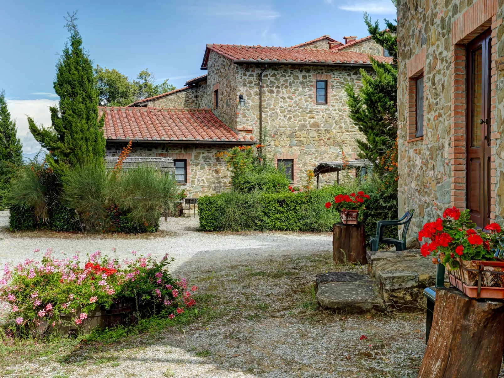 Il Gufo n°1-Outside