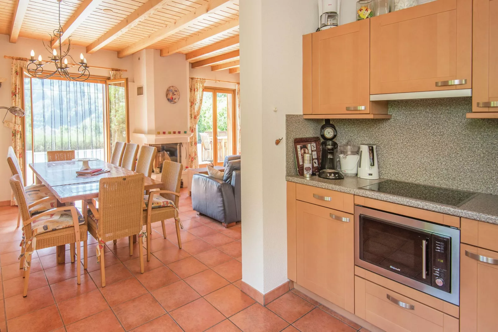 Villa-Kitchen