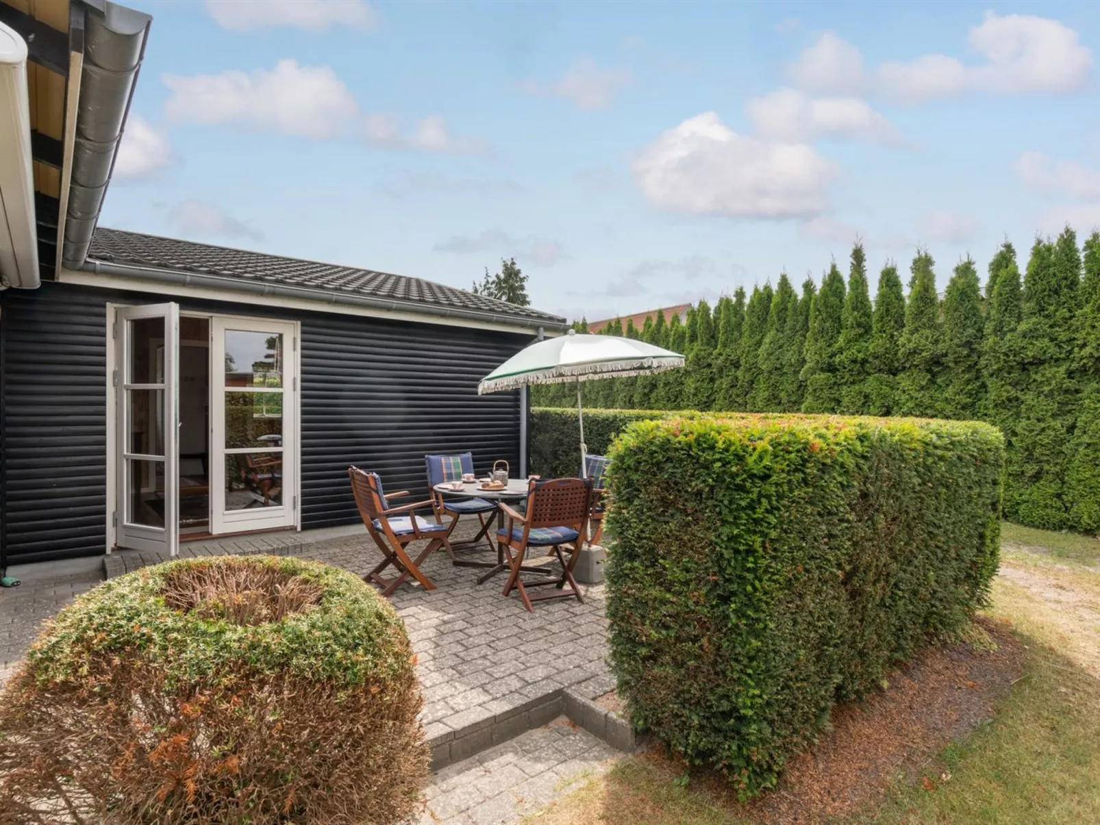 "Siem" - 650m from the sea-Outside