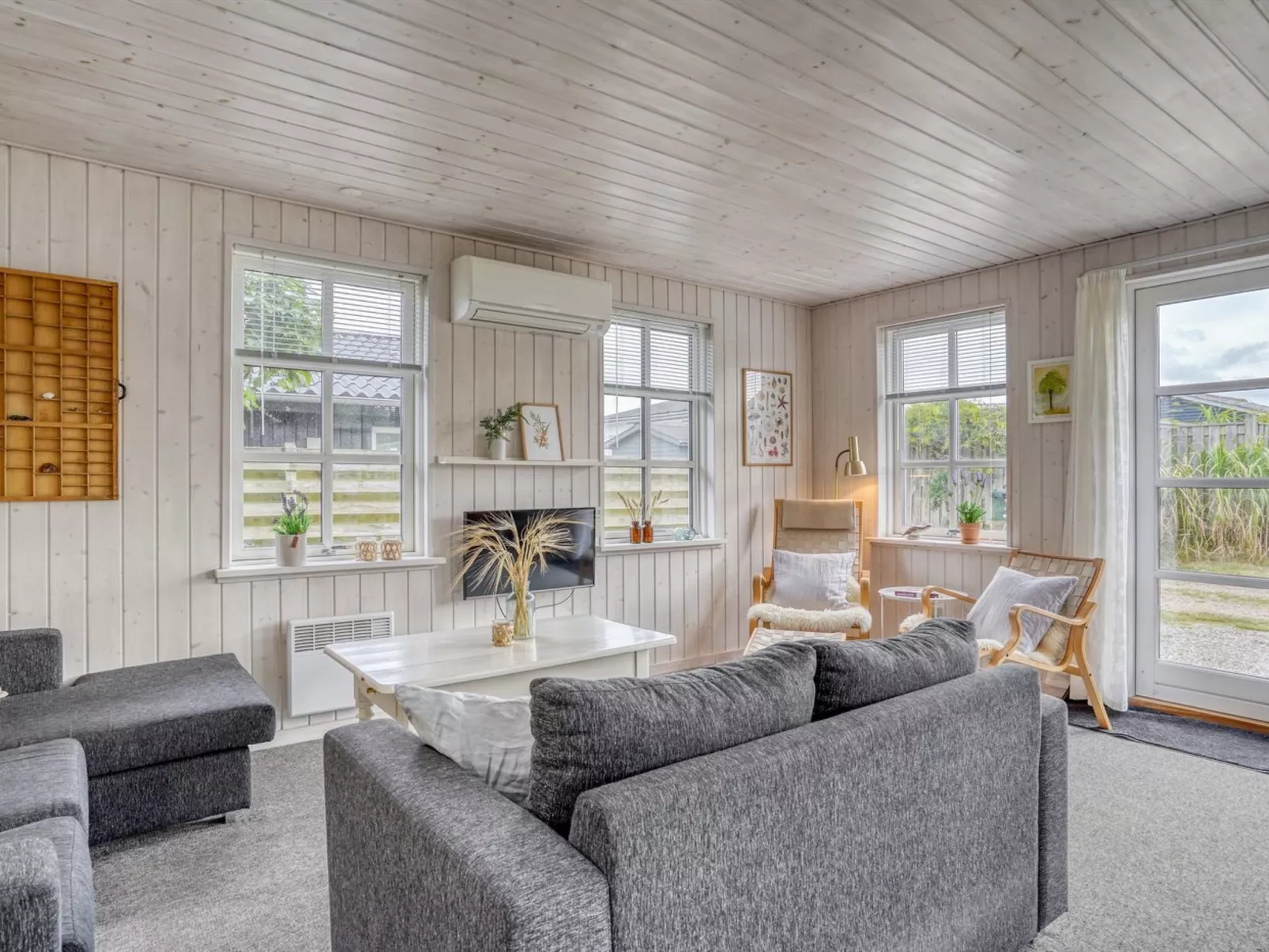 "Ajvi" - 50m from the sea-Inside