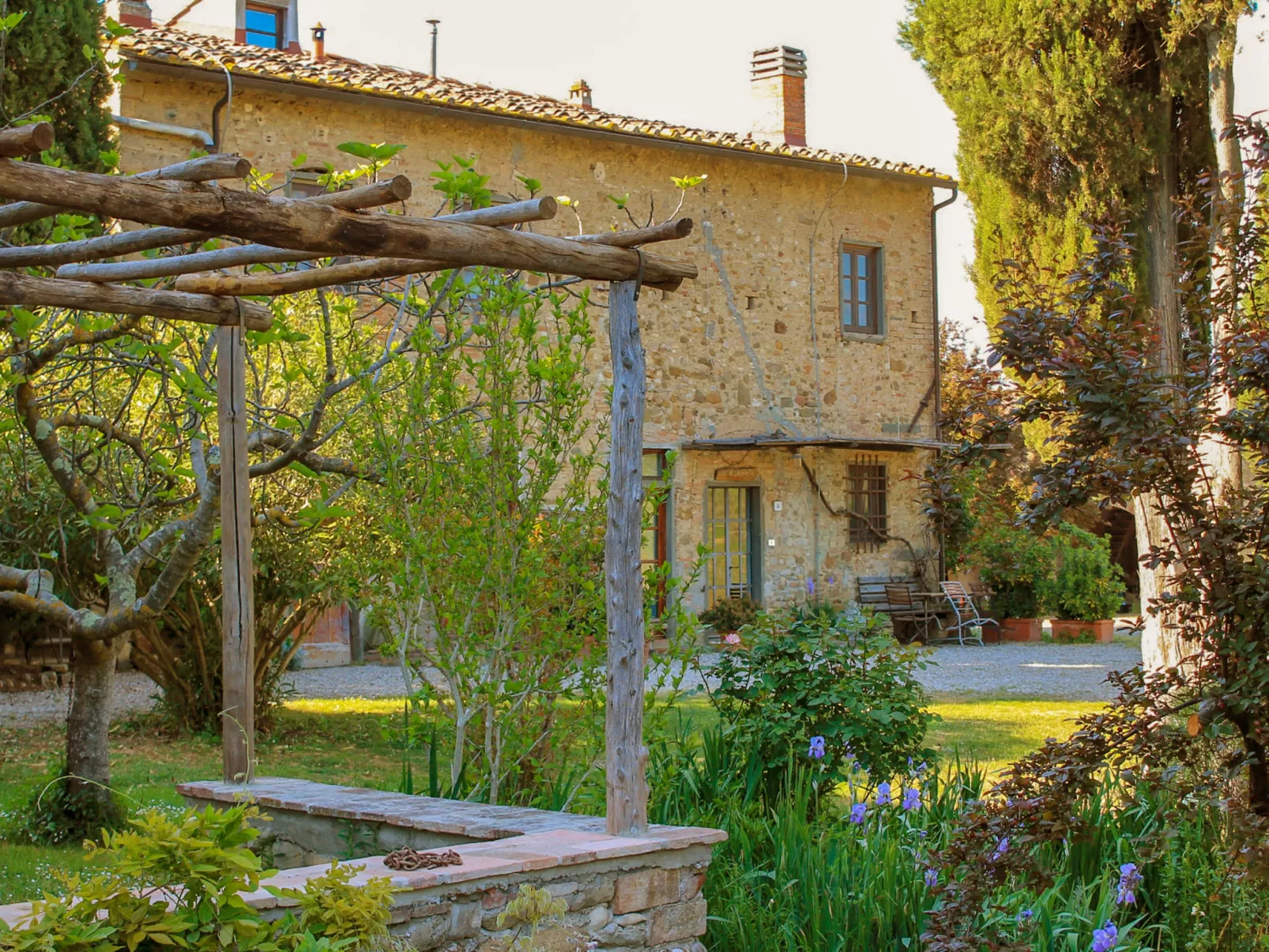 Il Poggio-Outside