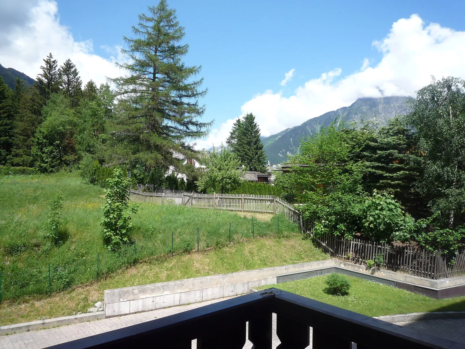 Clos du Savoy-Outside