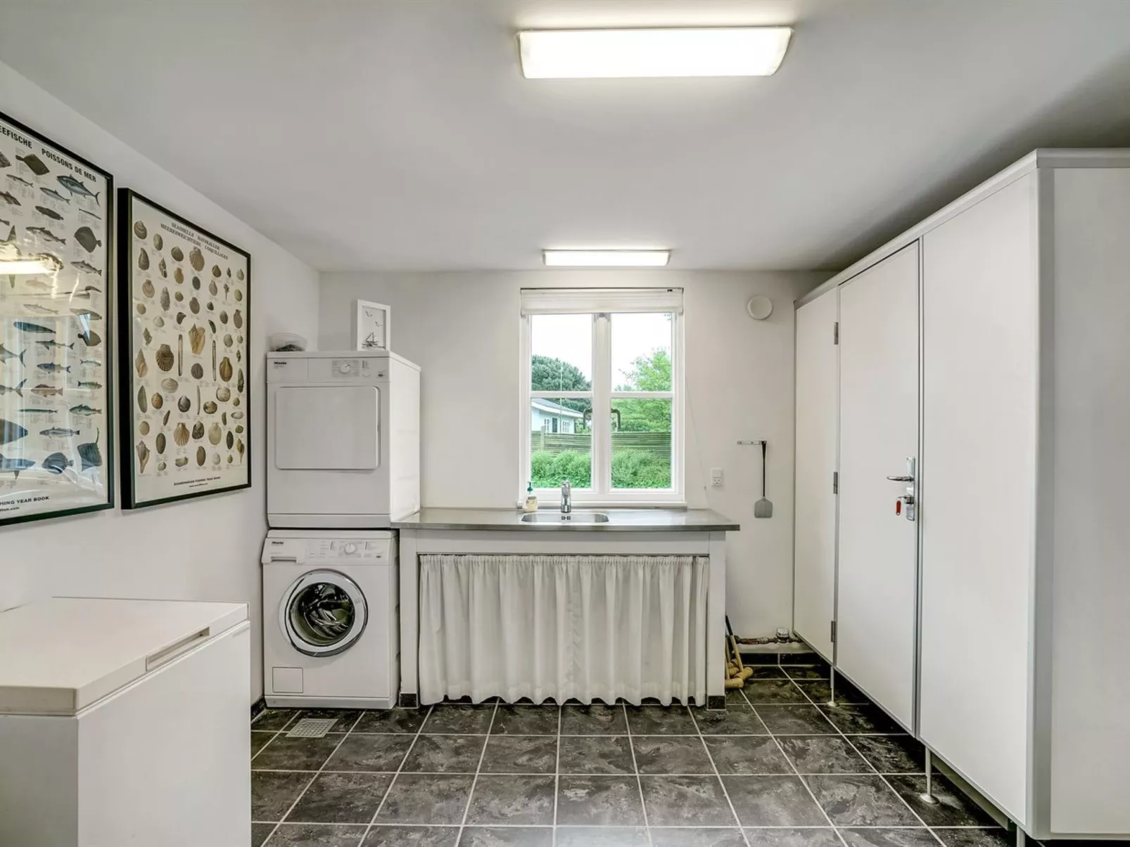 "Gullan" - 75m from the sea-Inside
