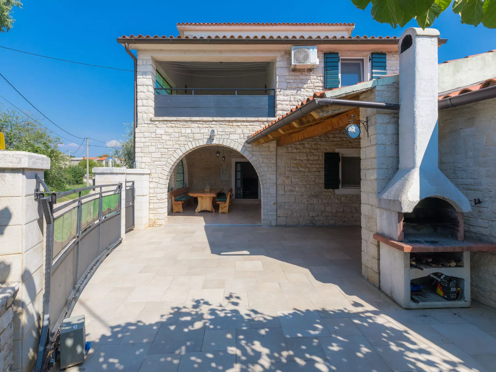 Villa Lancin-Dehors