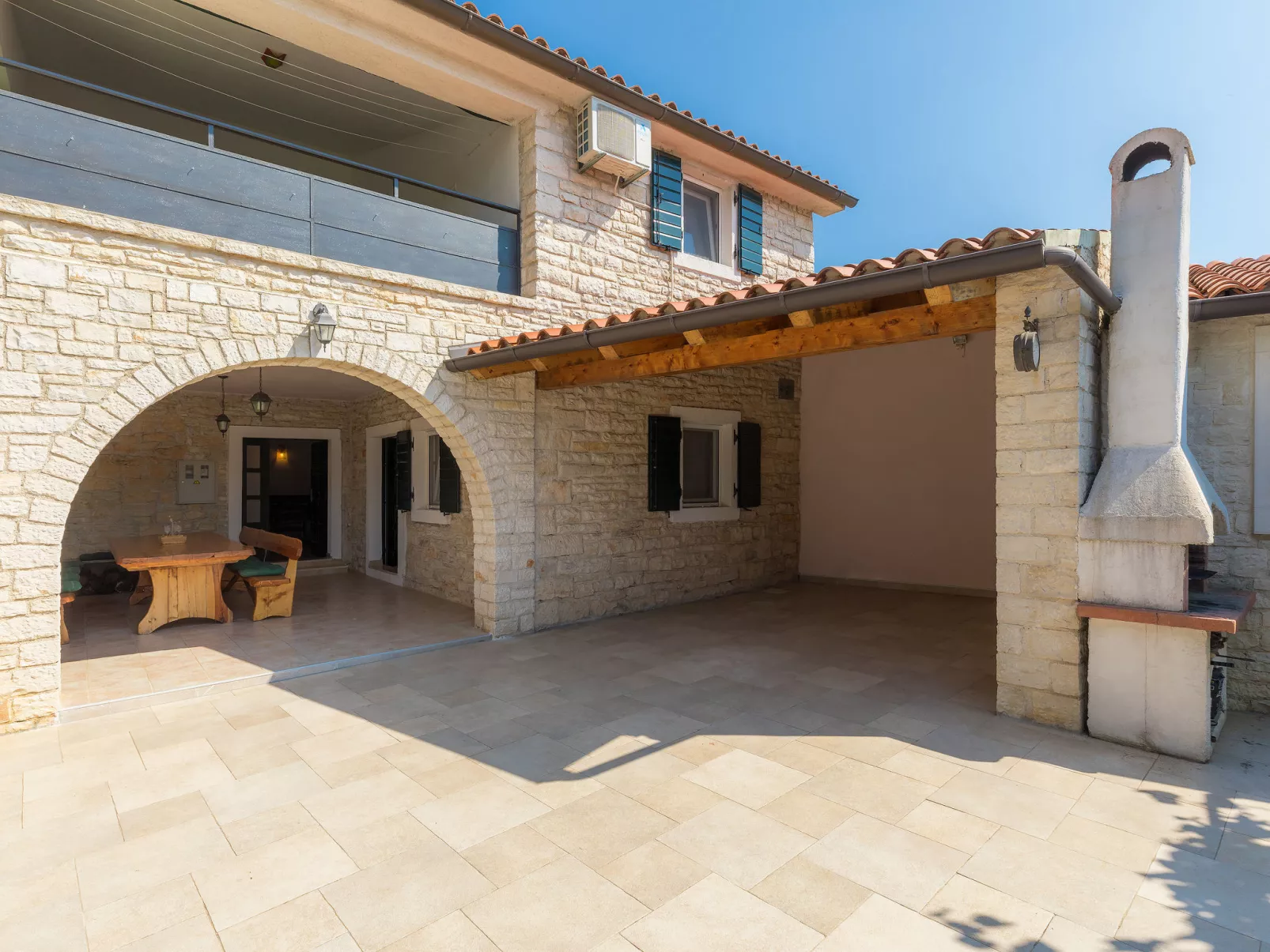 Villa Lancin-Dehors