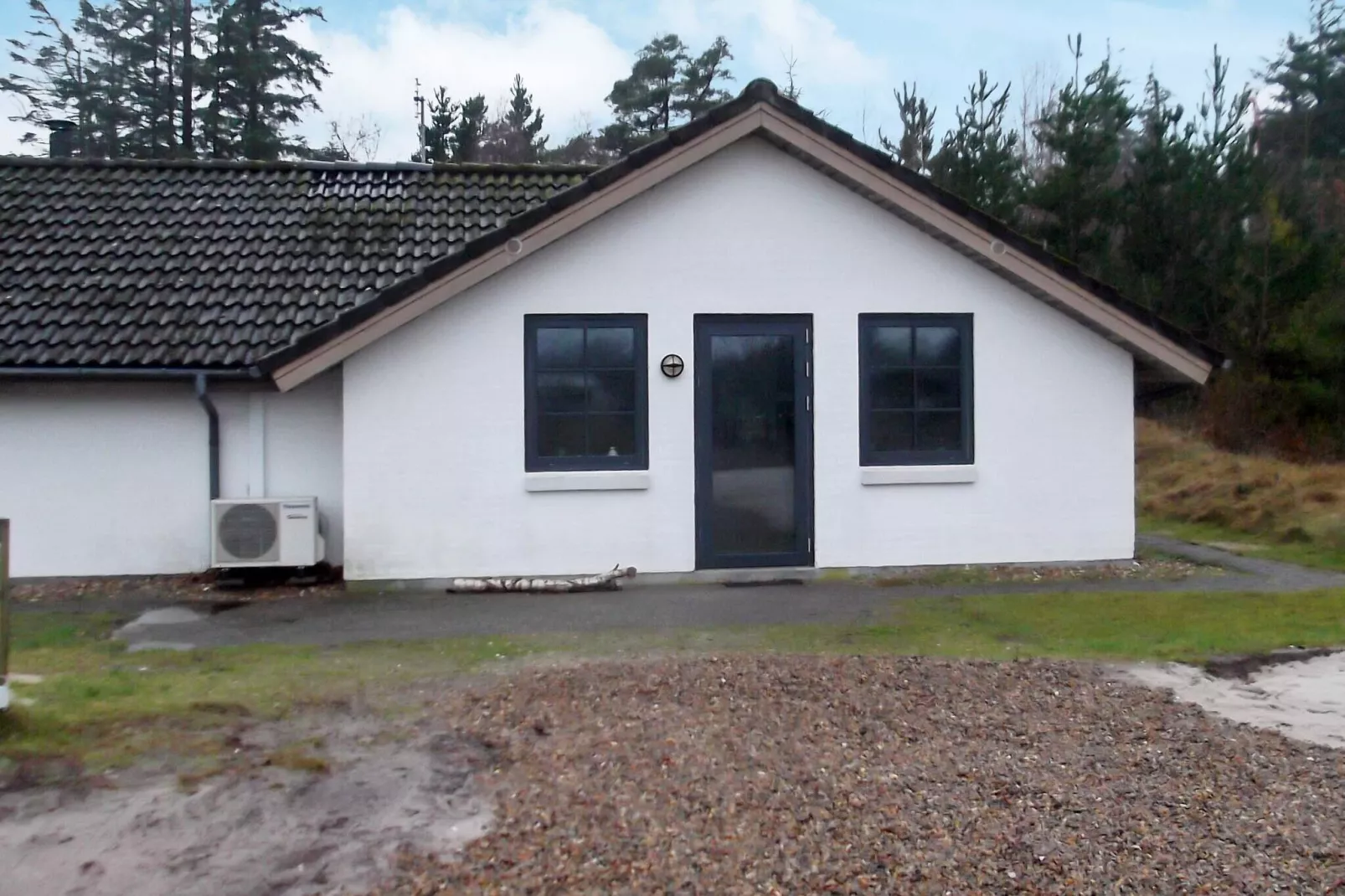 12 person holiday home in Henne-View