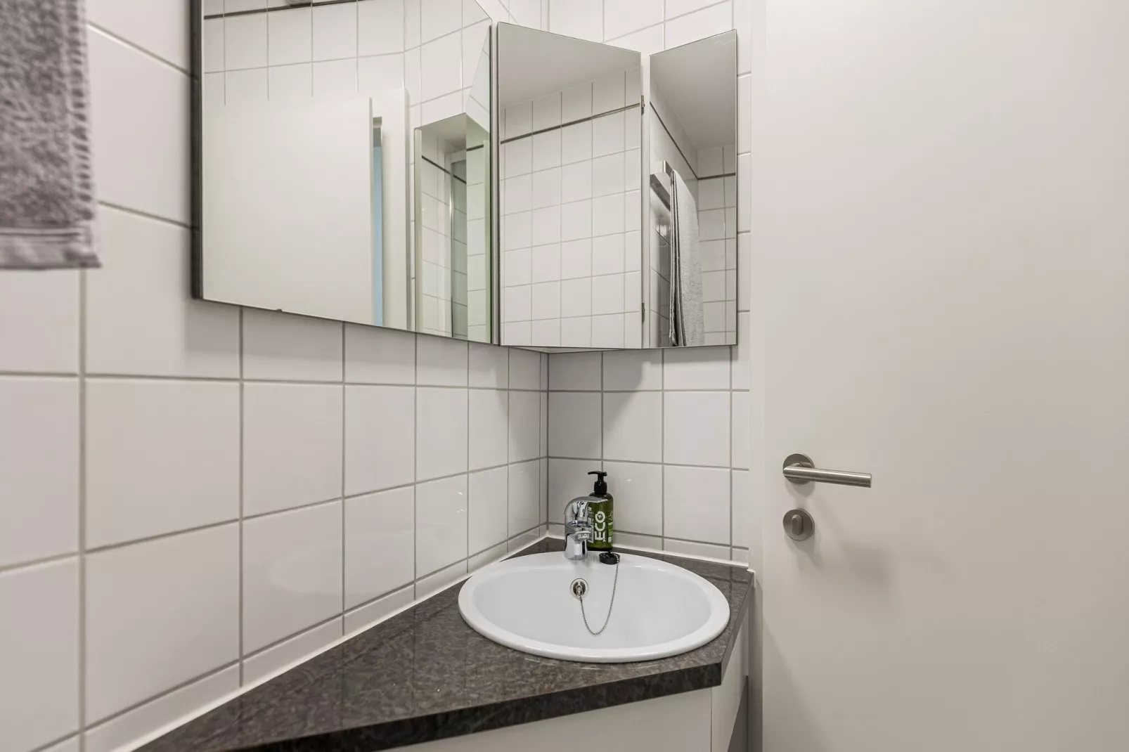 Apartment Herta-Bathroom