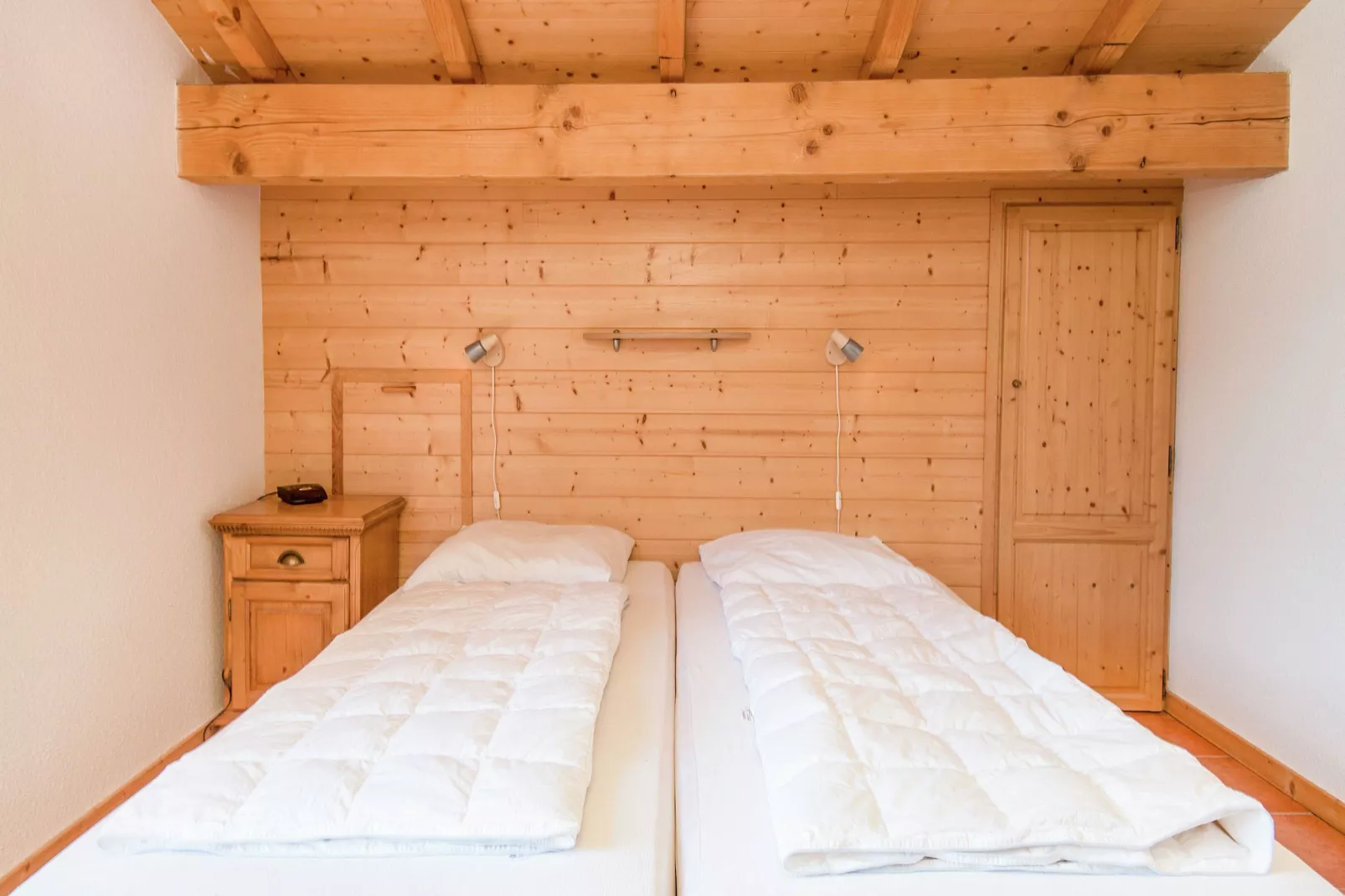 Villa-Bedroom