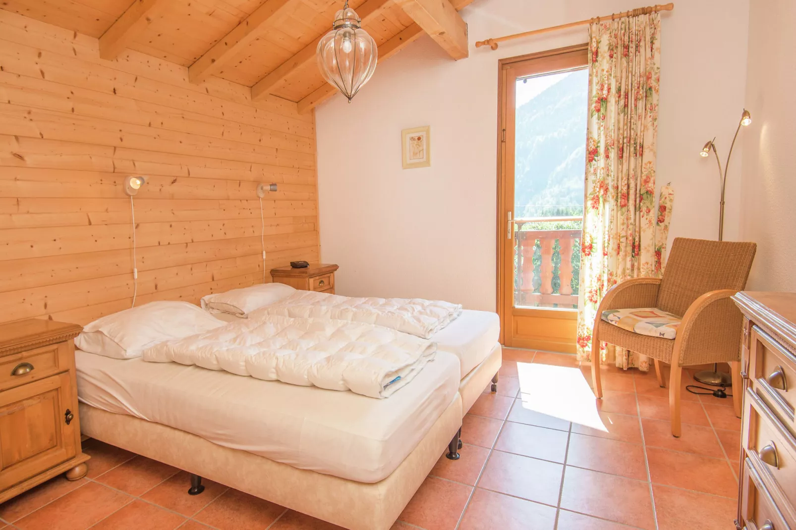 Villa-Bedroom