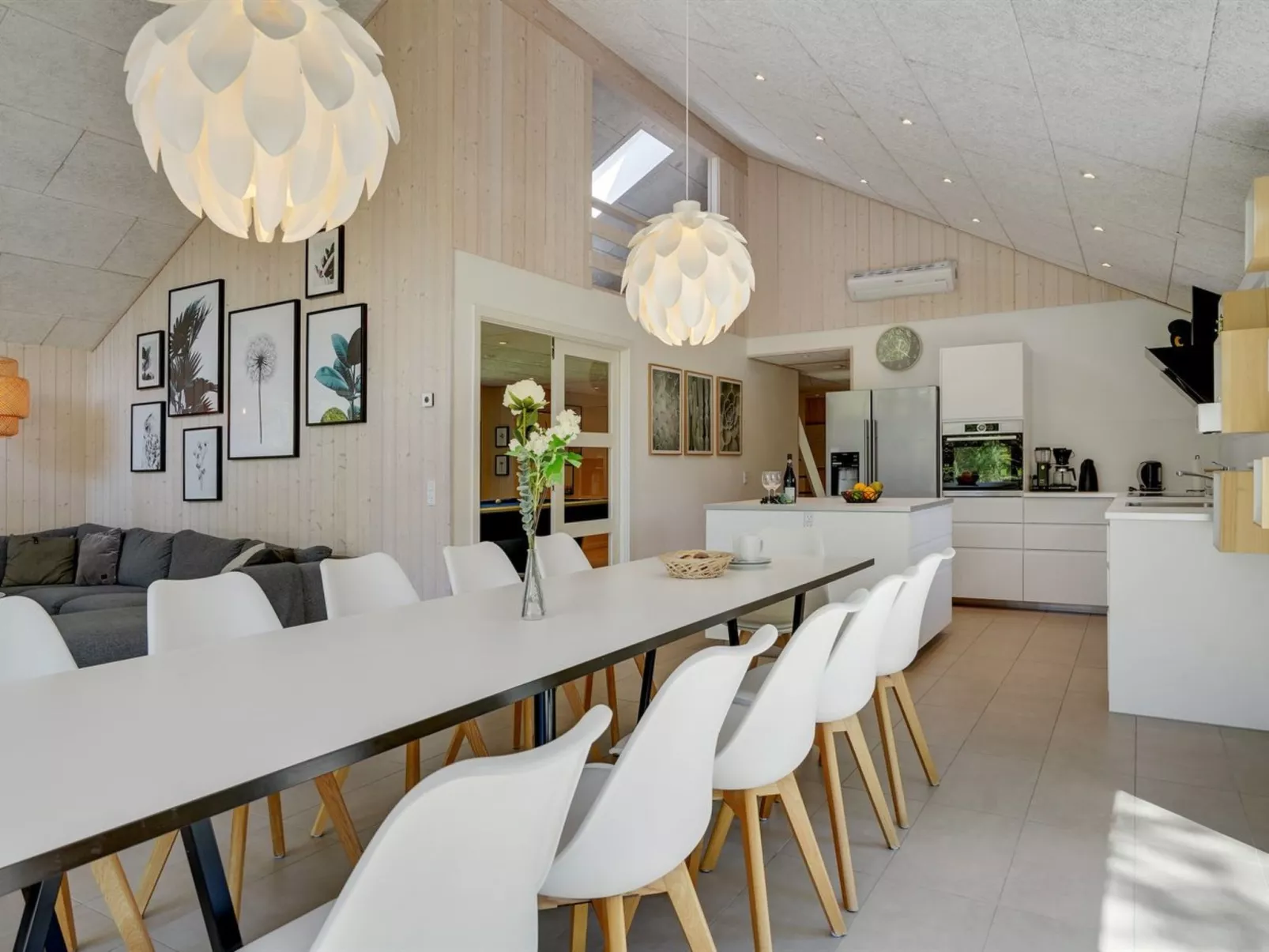 "Delan" - 1.3km from the sea-Inside