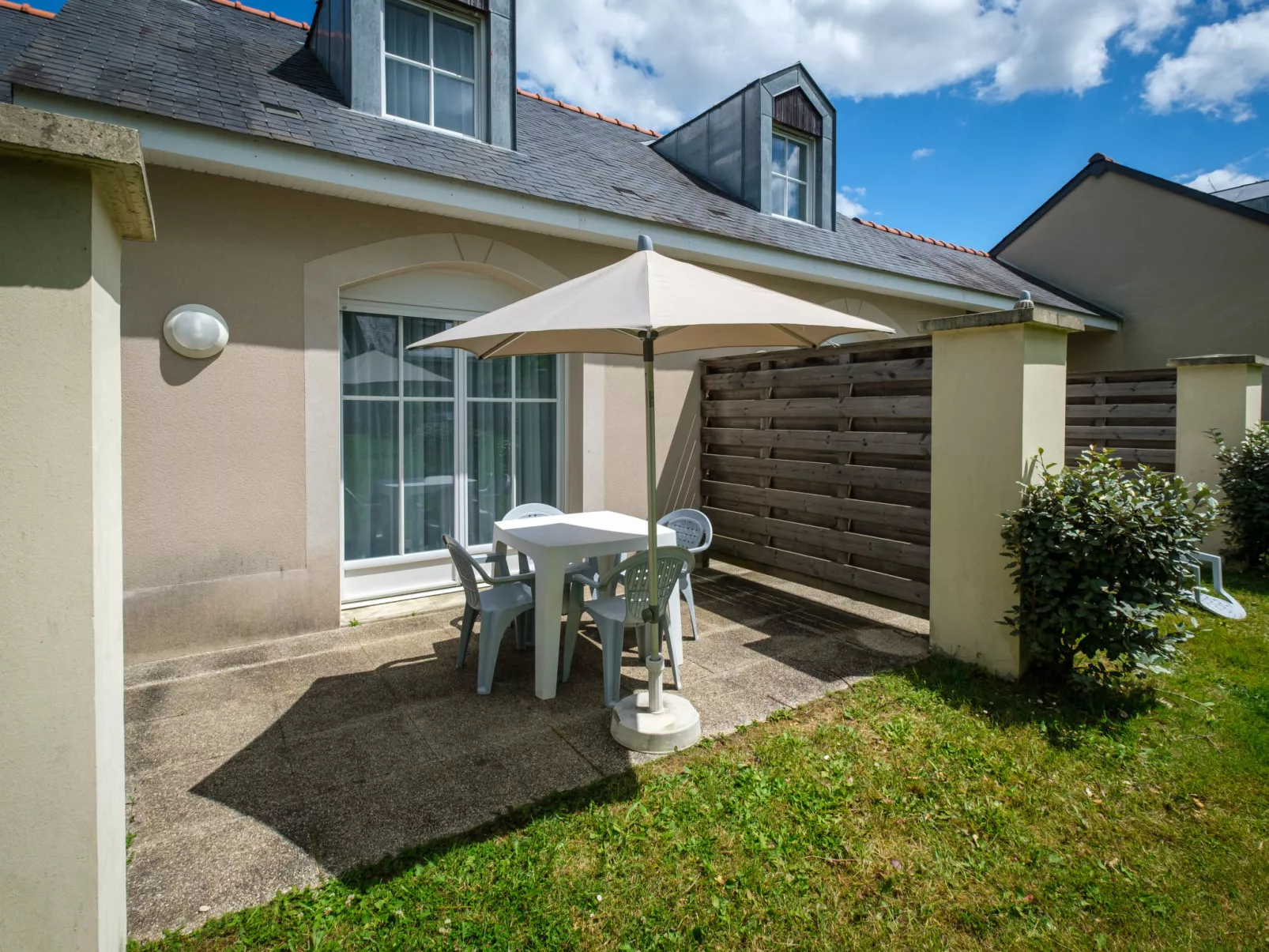 Cottage Privilège-Outside