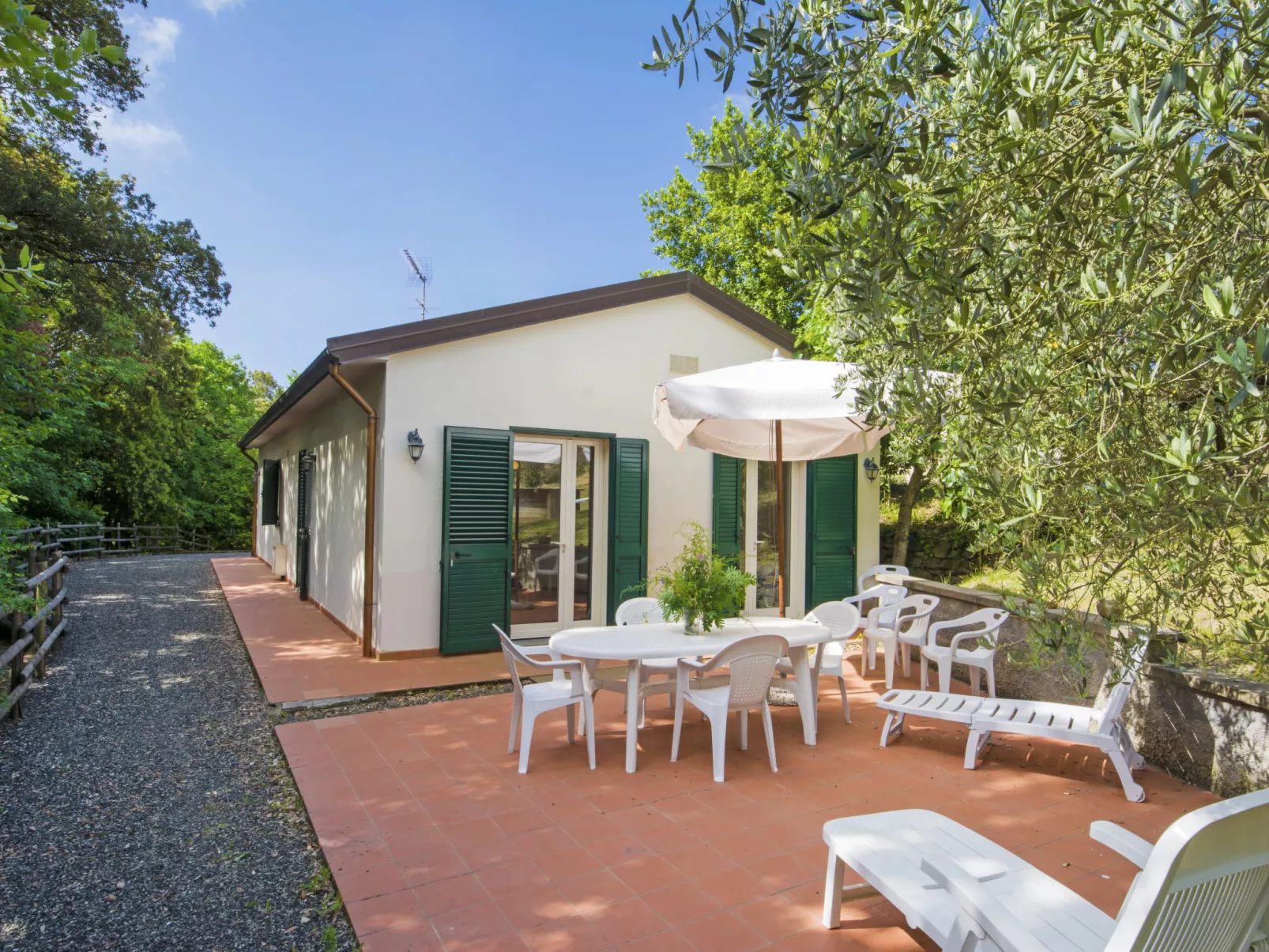 Podere gli Olivi-Outside