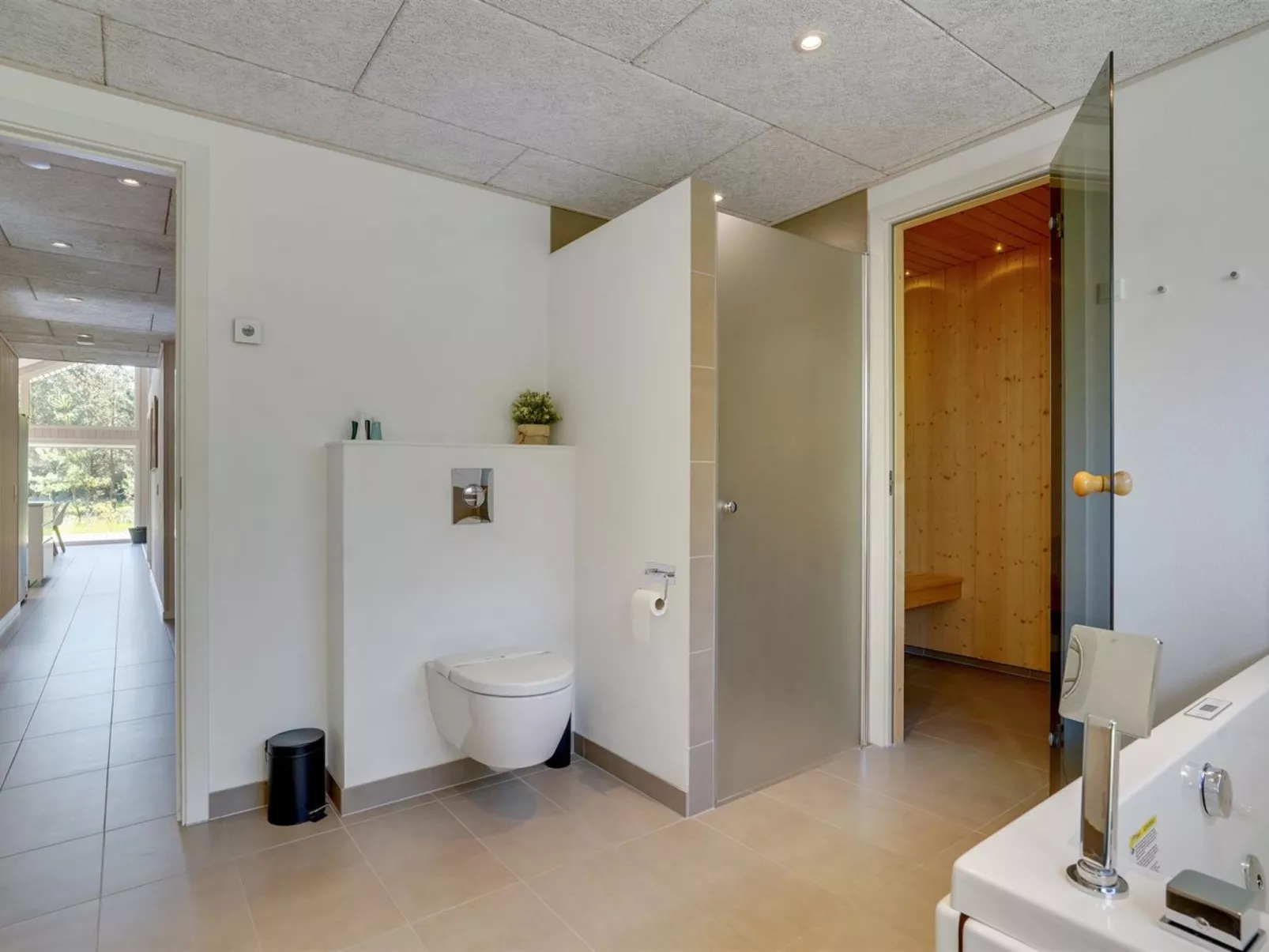 "Delan" - 1.3km from the sea-Inside