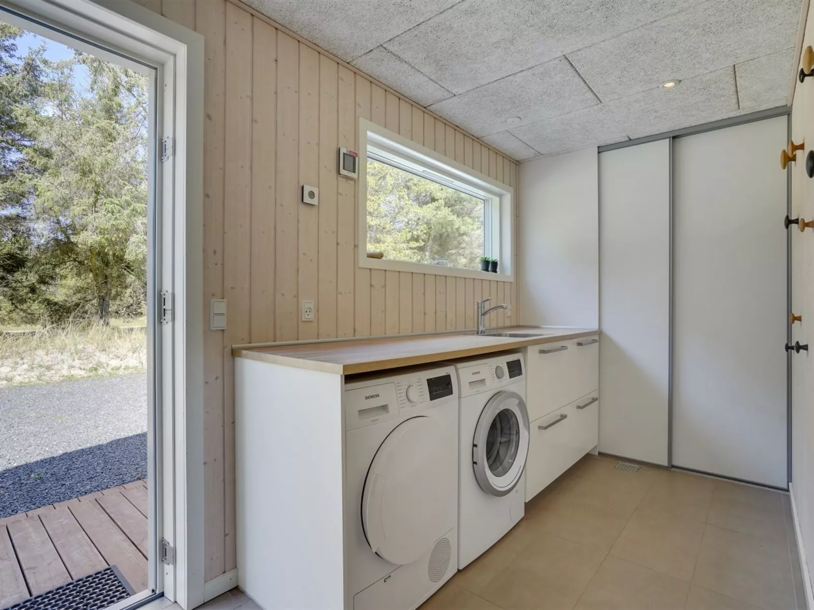 "Delan" - 1.3km from the sea-Inside